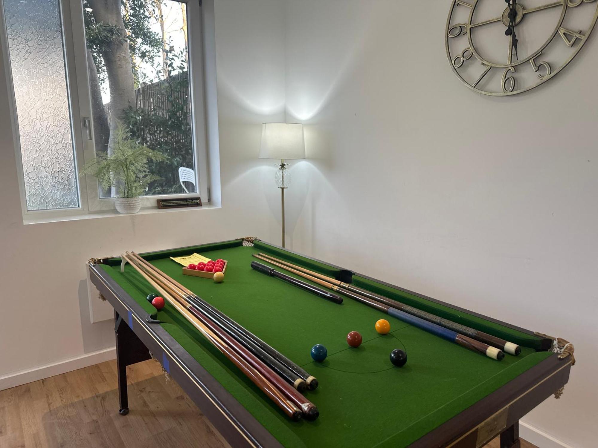 North London A Spacious 7 Bedroom House Accommodating Up To 18 People Complete With Own Gym And Table Tennis Exteriér fotografie